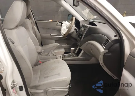 2013 Subaru Forester 2.5X z USA, uszkodzony, nr VIN JF2SHABC1DH413536